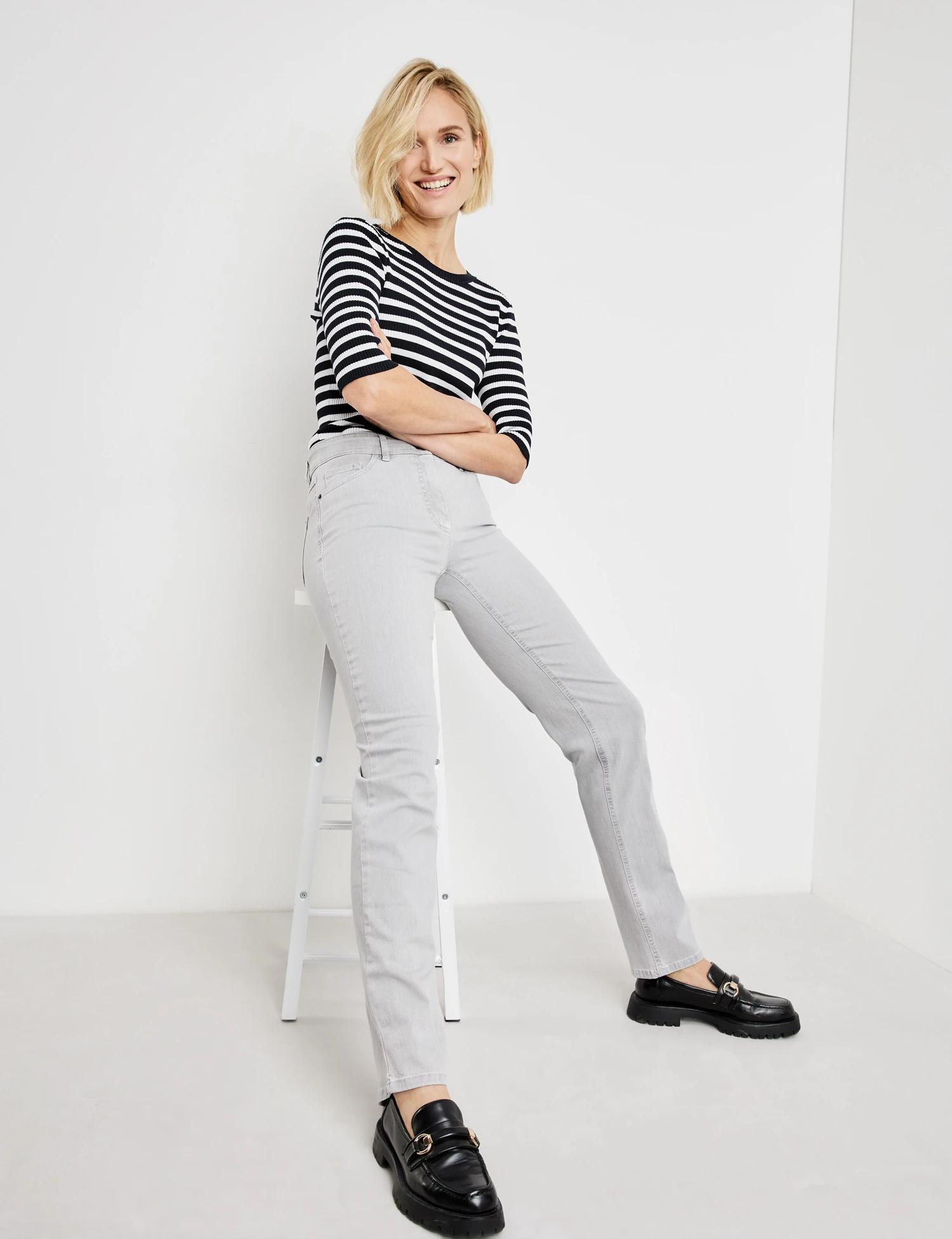 Gerry Weber 5-Pocket Jeans Straight FitKurzgröße 7 Gerry Weber 5-Pocket Jeans Straight FitKurzgröße – Bild 5