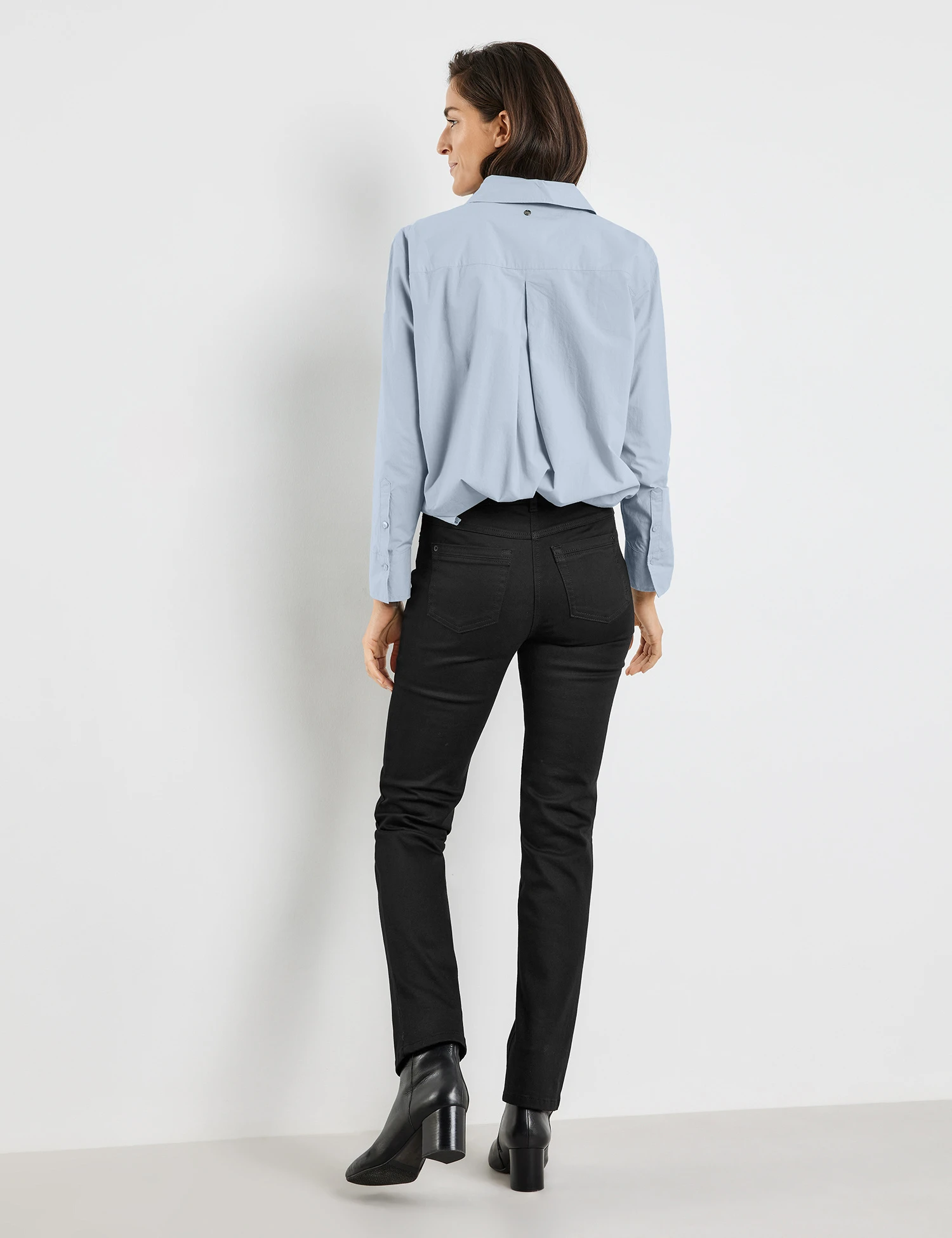 Gerry Weber 5-Pocket Jeans Straight Fit Kurzgröße 8 Gerry Weber 5-Pocket Jeans Straight Fit Kurzgröße – Bild 6