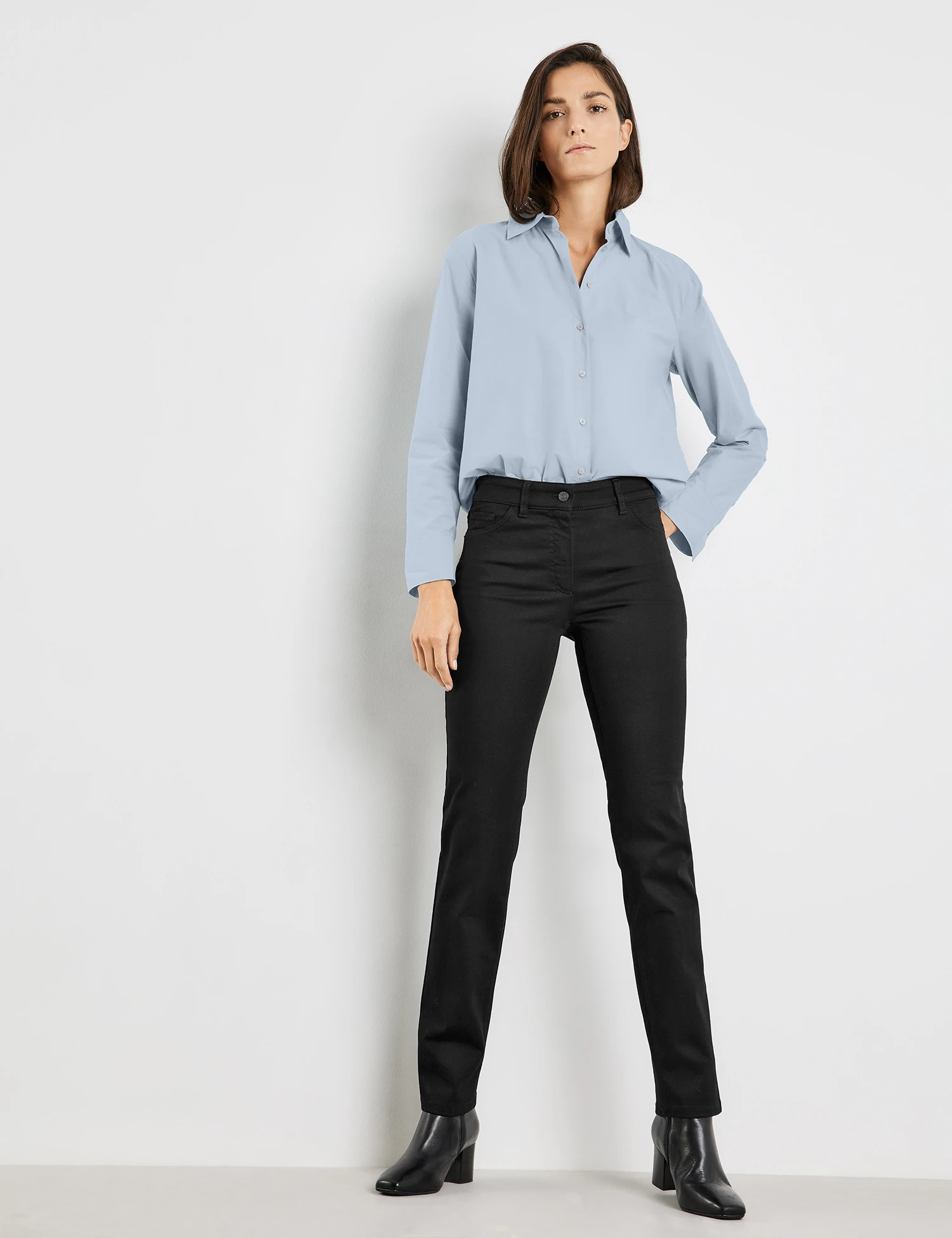 Gerry Weber 5-Pocket Jeans Straight Fit Kurzgröße 3 Gerry Weber 5-Pocket Jeans Straight Fit Kurzgröße