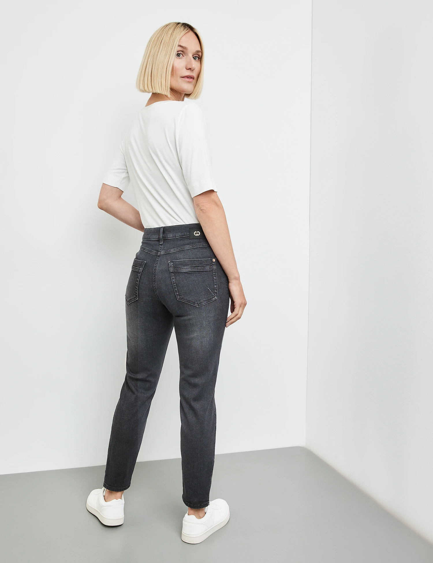 Gerry Weber 7/8 Hose BEST4ME CROPPED Mit Washed-Out Effekt 8 Gerry Weber 7/8 Hose BEST4ME CROPPED Mit Washed-Out Effekt – Bild 6