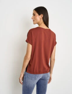 Gerry Weber Bedrucktes Blusenshirt Mit Gerafftem Saum -Gerry Weber Verkäufe bedrucktes blusenshirt mit gerafftem saum 104