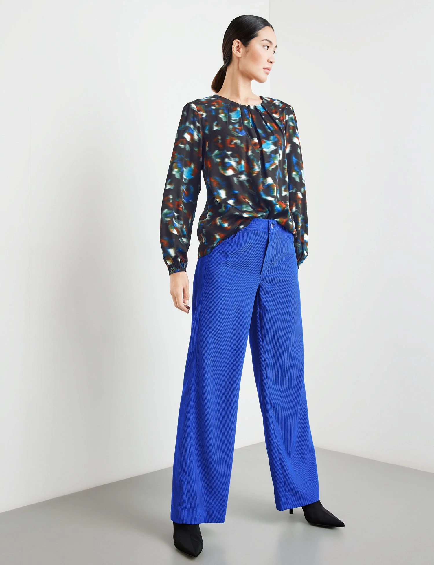 Taifun Bluse Aus Edlem Satin 7 Taifun Bluse Aus Edlem Satin – Bild 5