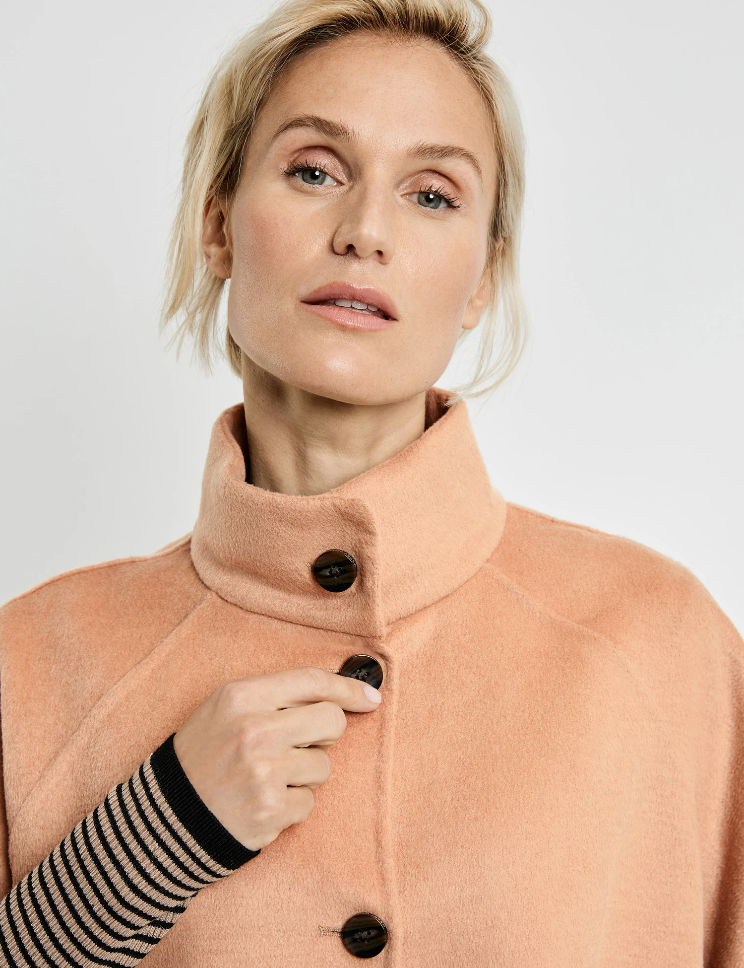 Gerry Weber Cape Mit Wollanteil 6 Gerry Weber Cape Mit Wollanteil – Bild 4