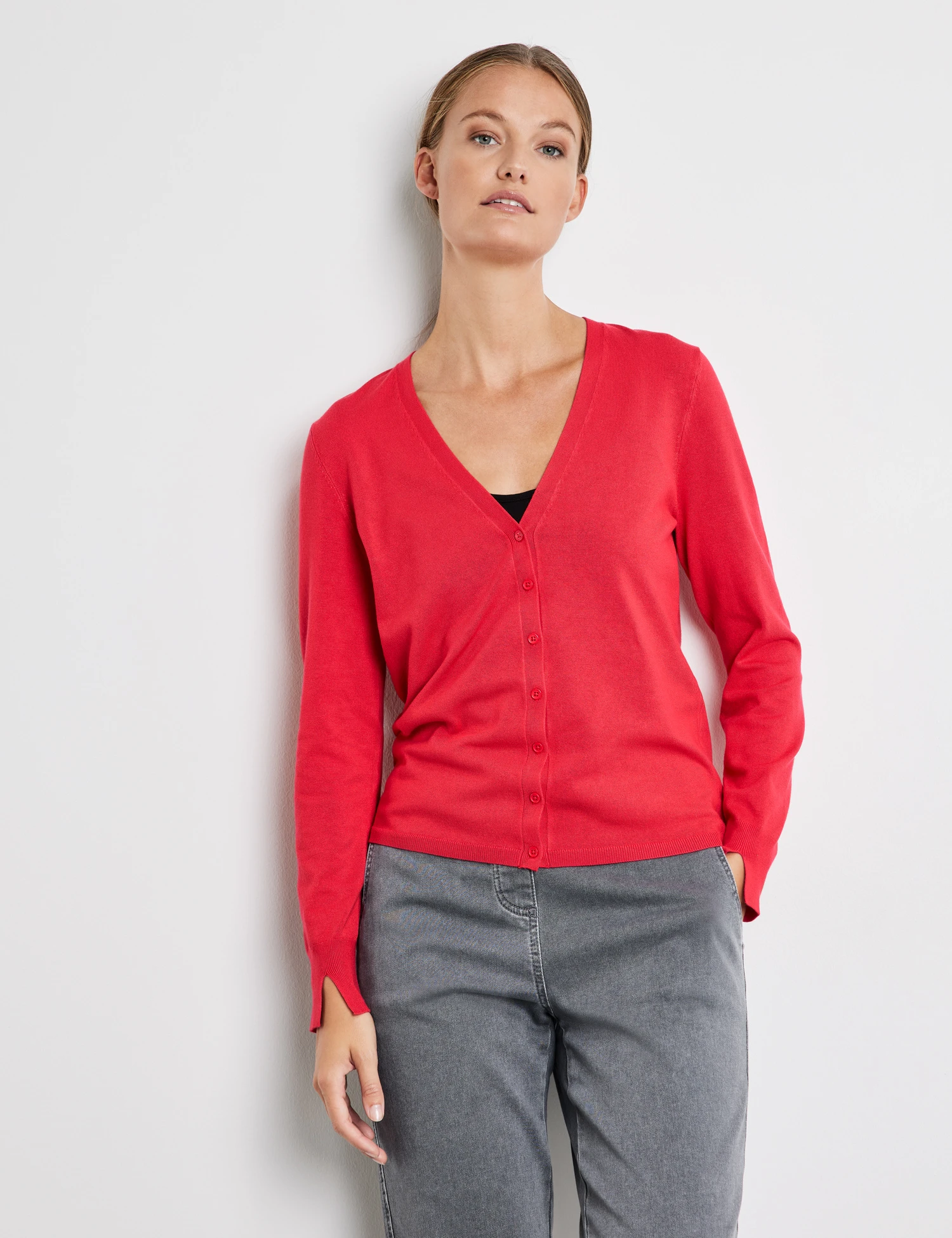 Taifun Cardigan Aus Feinstrick Mit Geschlitztem Ärmel 3 Taifun Cardigan Aus Feinstrick Mit Geschlitztem Ärmel