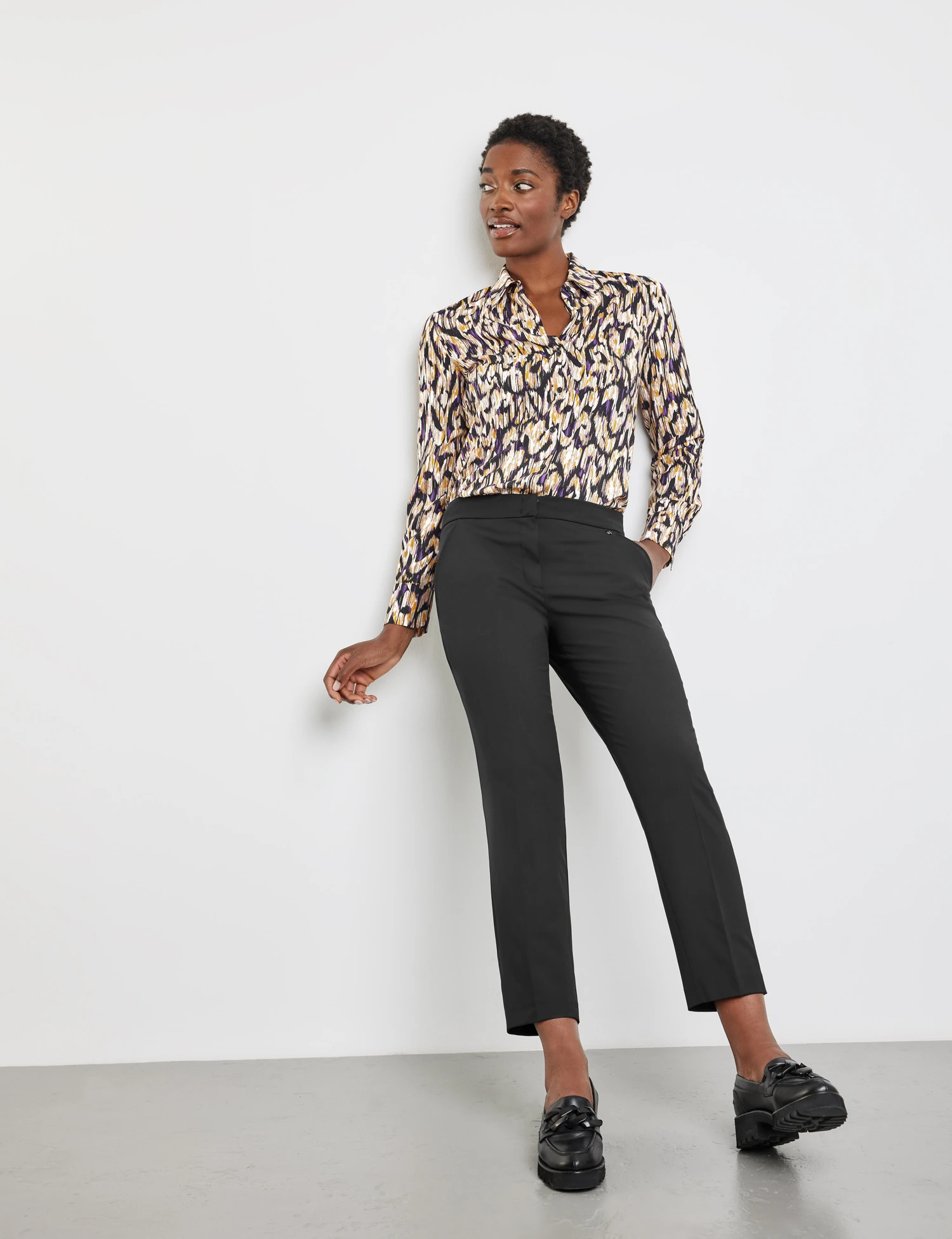 Gerry Weber Chino Citystyle Mit Rückseitigem Dehnbund 7 Gerry Weber Chino Citystyle Mit Rückseitigem Dehnbund – Bild 5