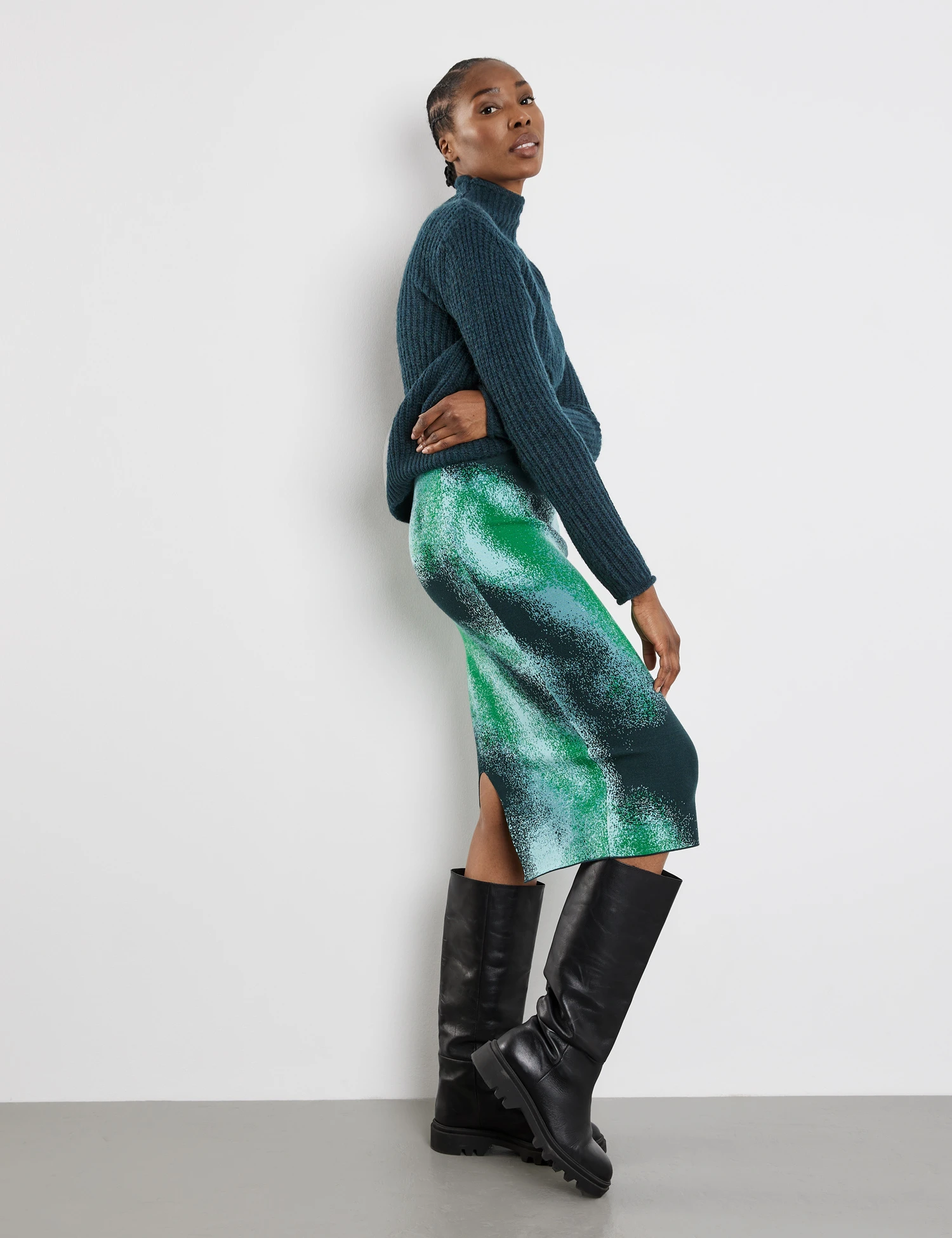 Gerry Weber Gemusterter Bleistiftrock Aus Feinstrick 7 Gerry Weber Gemusterter Bleistiftrock Aus Feinstrick – Bild 5