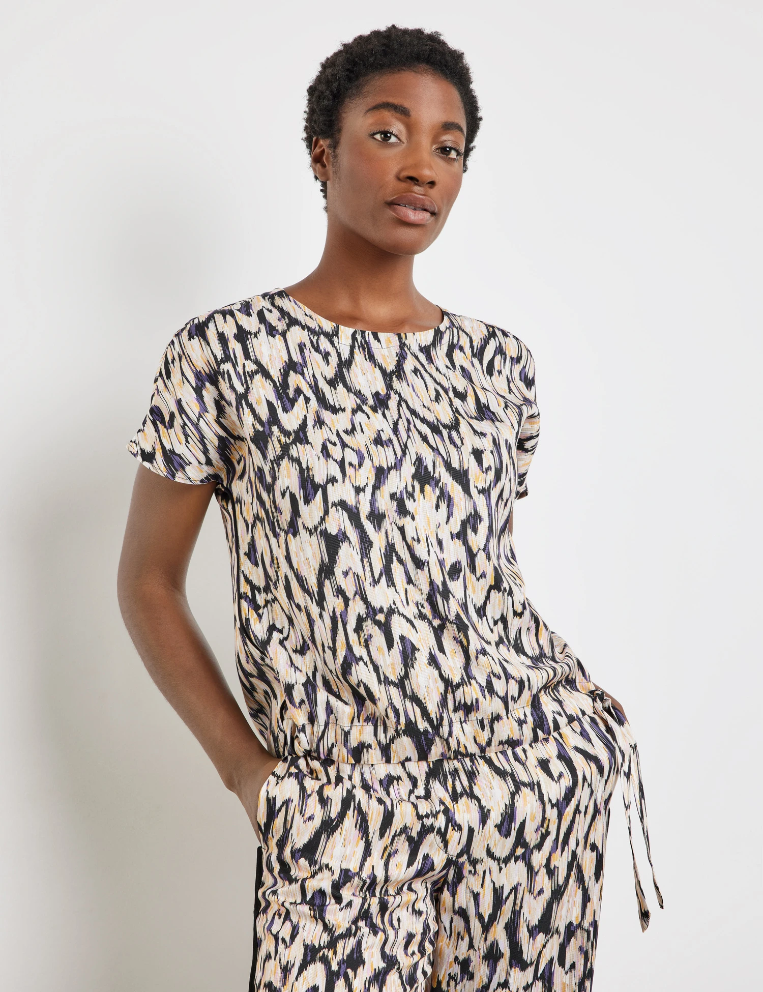 Gerry Weber Gemustertes Blusenshirt Mit Gerafftem Saum 3 Gerry Weber Gemustertes Blusenshirt Mit Gerafftem Saum