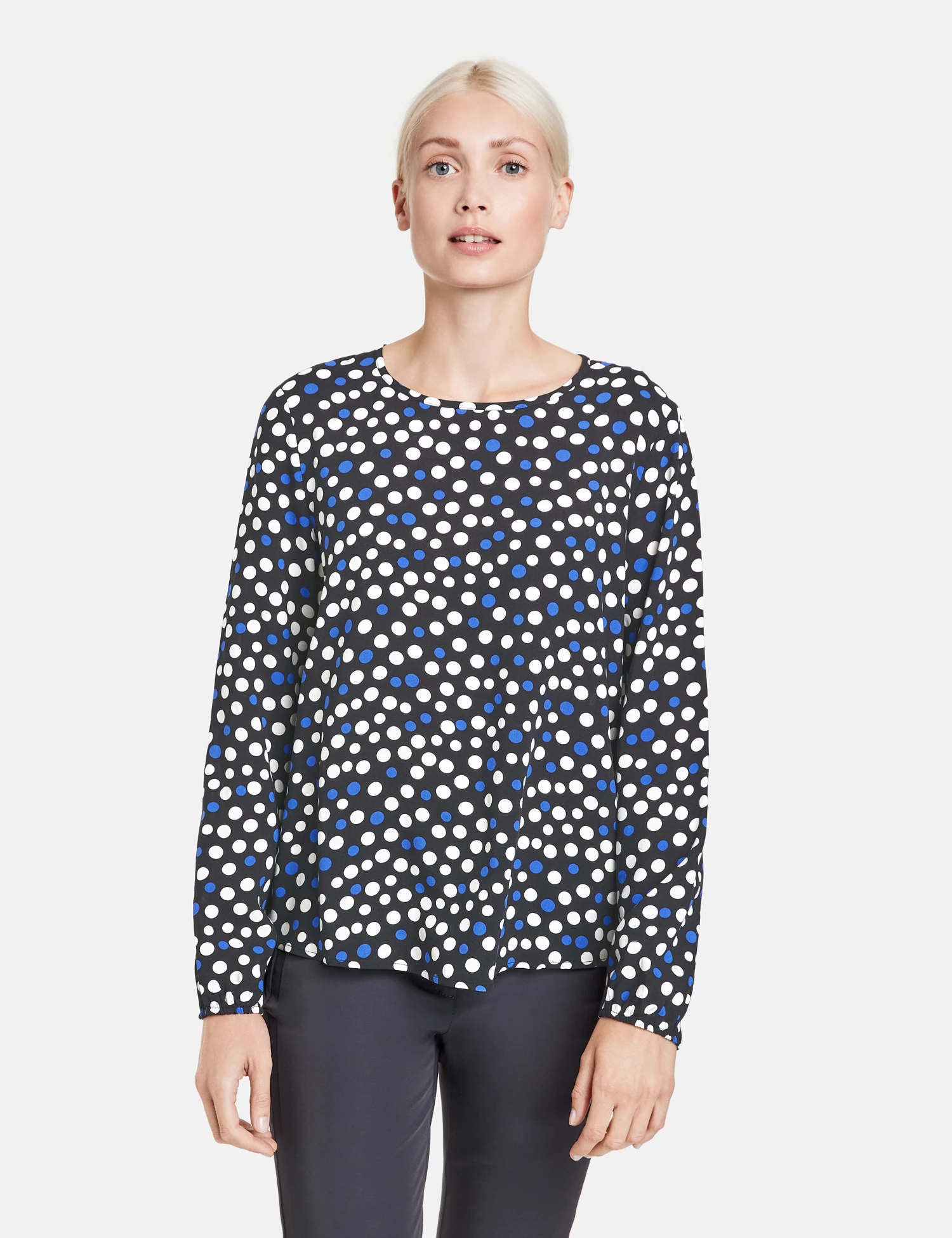 Taifun Gepunktetes Blusenshirt Mit Elastischem Ärmelsaum 8 Taifun Gepunktetes Blusenshirt Mit Elastischem Ärmelsaum – Bild 6