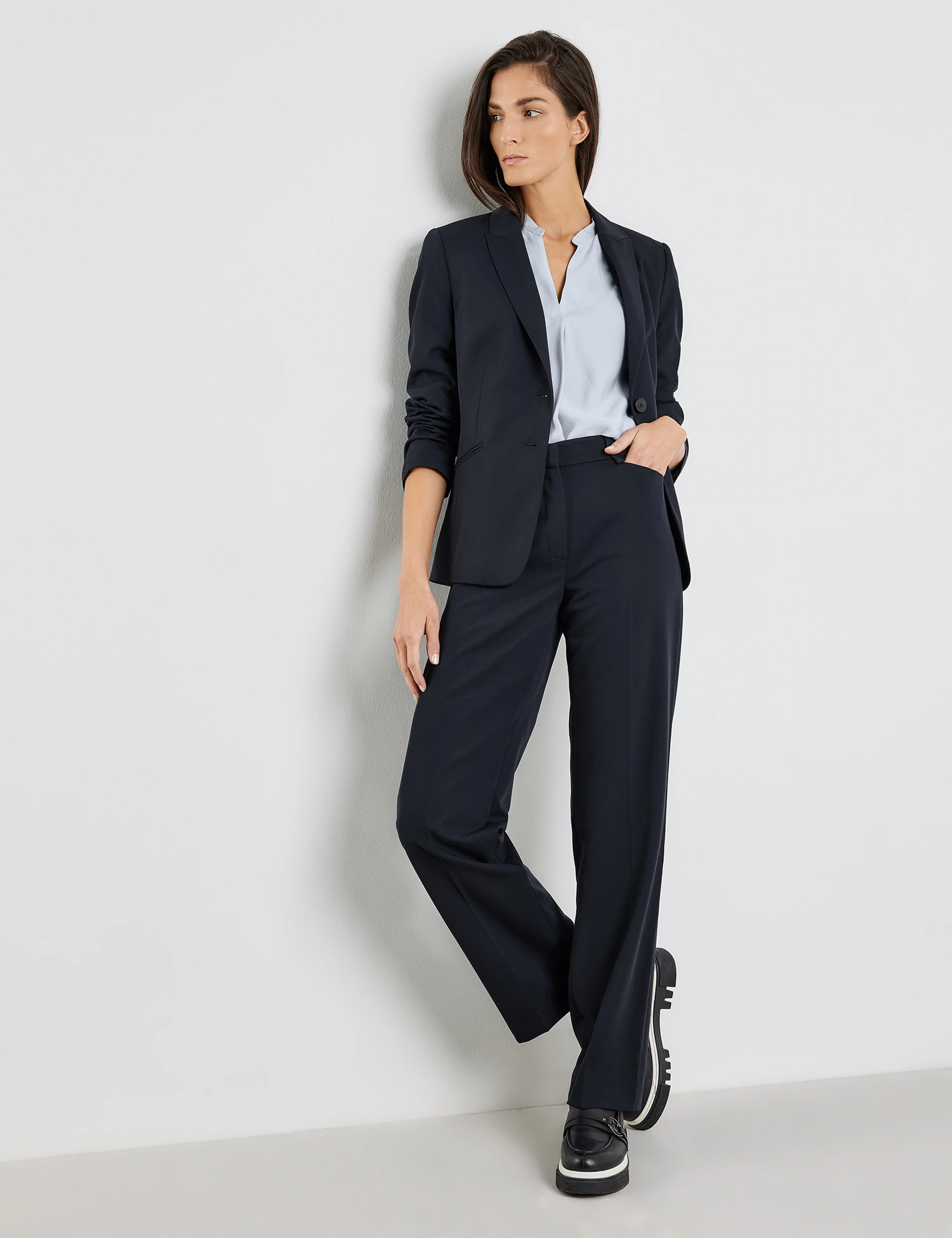 Gerry Weber Gerade Geschnittene Hose 7 Gerry Weber Gerade Geschnittene Hose – Bild 5