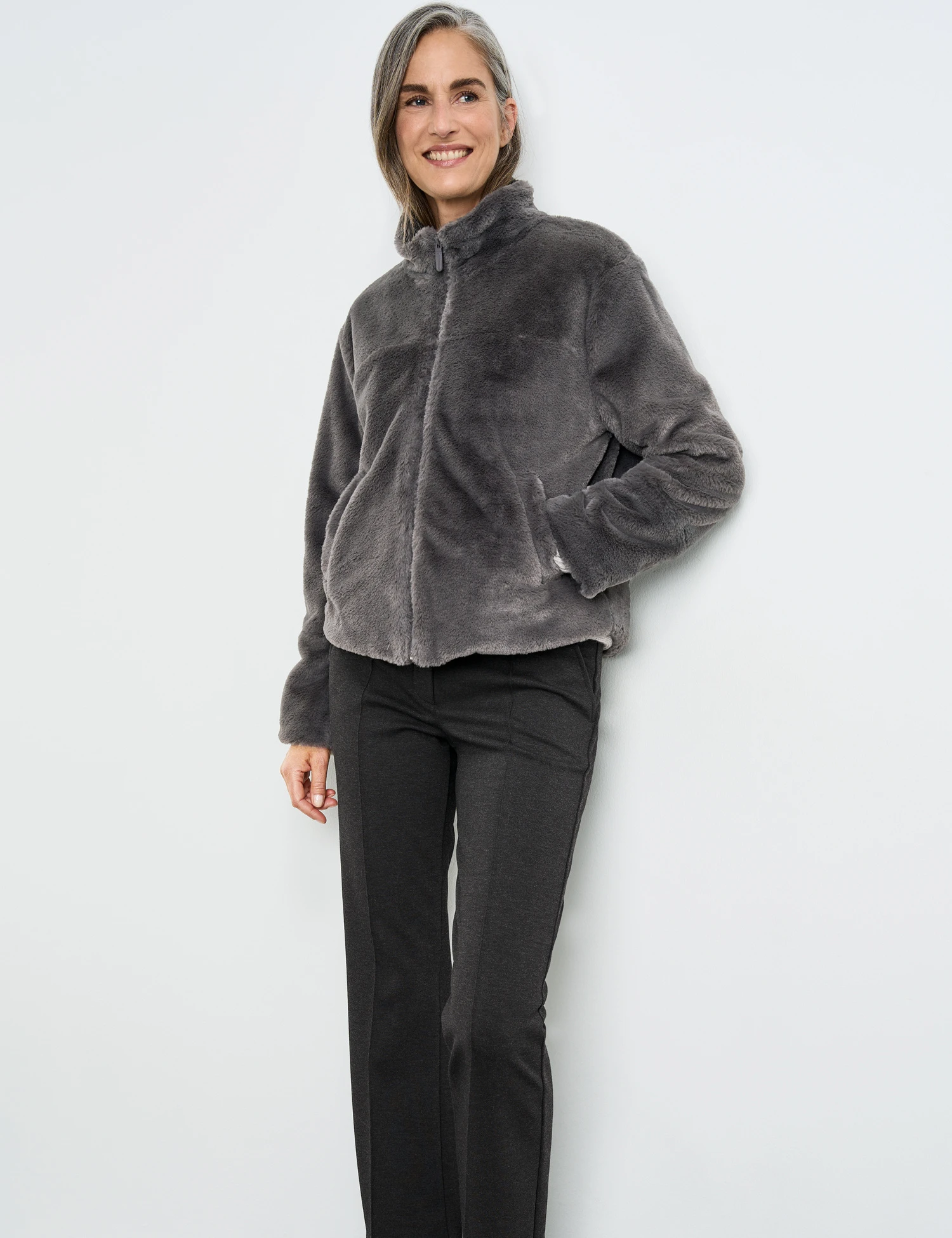 Gerry Weber Kastige Jacke Aus Plüsch 7 Gerry Weber Kastige Jacke Aus Plüsch – Bild 5