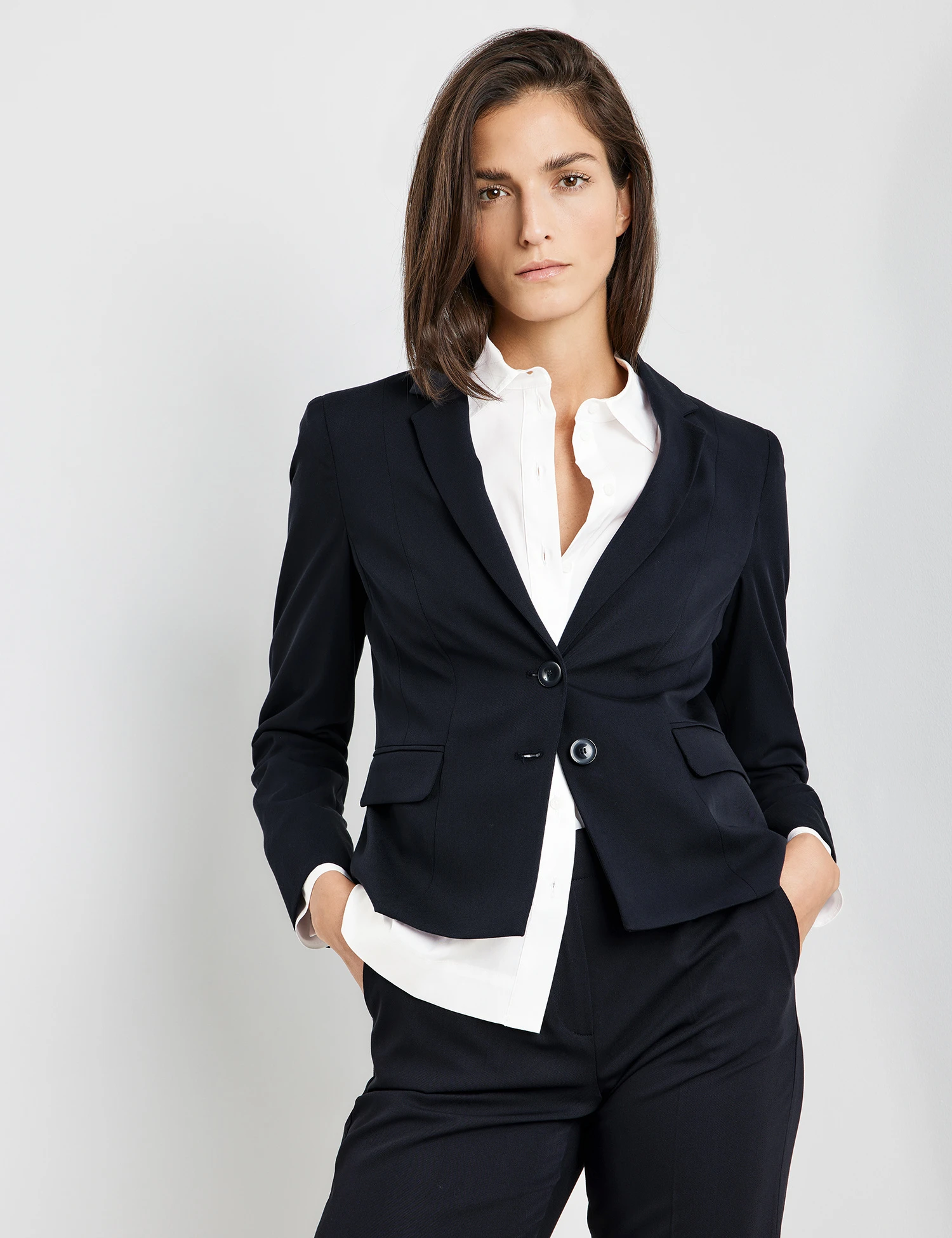 Gerry Weber Kurzer Blazer Mit Revers 7 Gerry Weber Kurzer Blazer Mit Revers – Bild 5