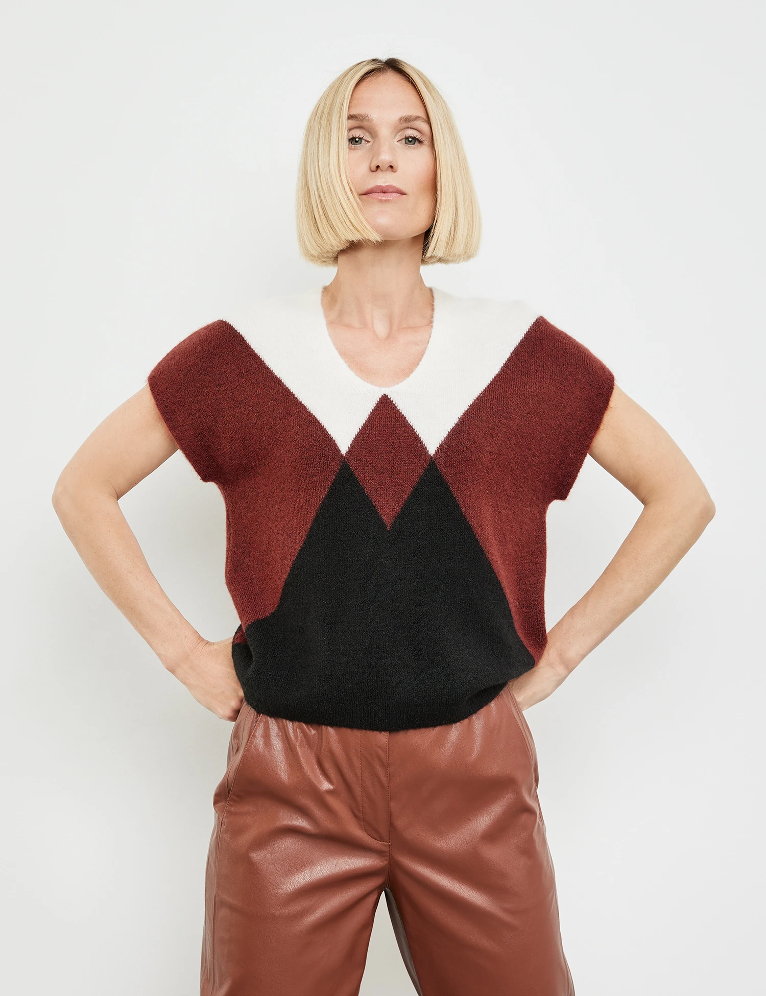 Gerry Weber Kuscheliger Kurzarmpullover Mit Grafischem Muster 3 Gerry Weber Kuscheliger Kurzarmpullover Mit Grafischem Muster