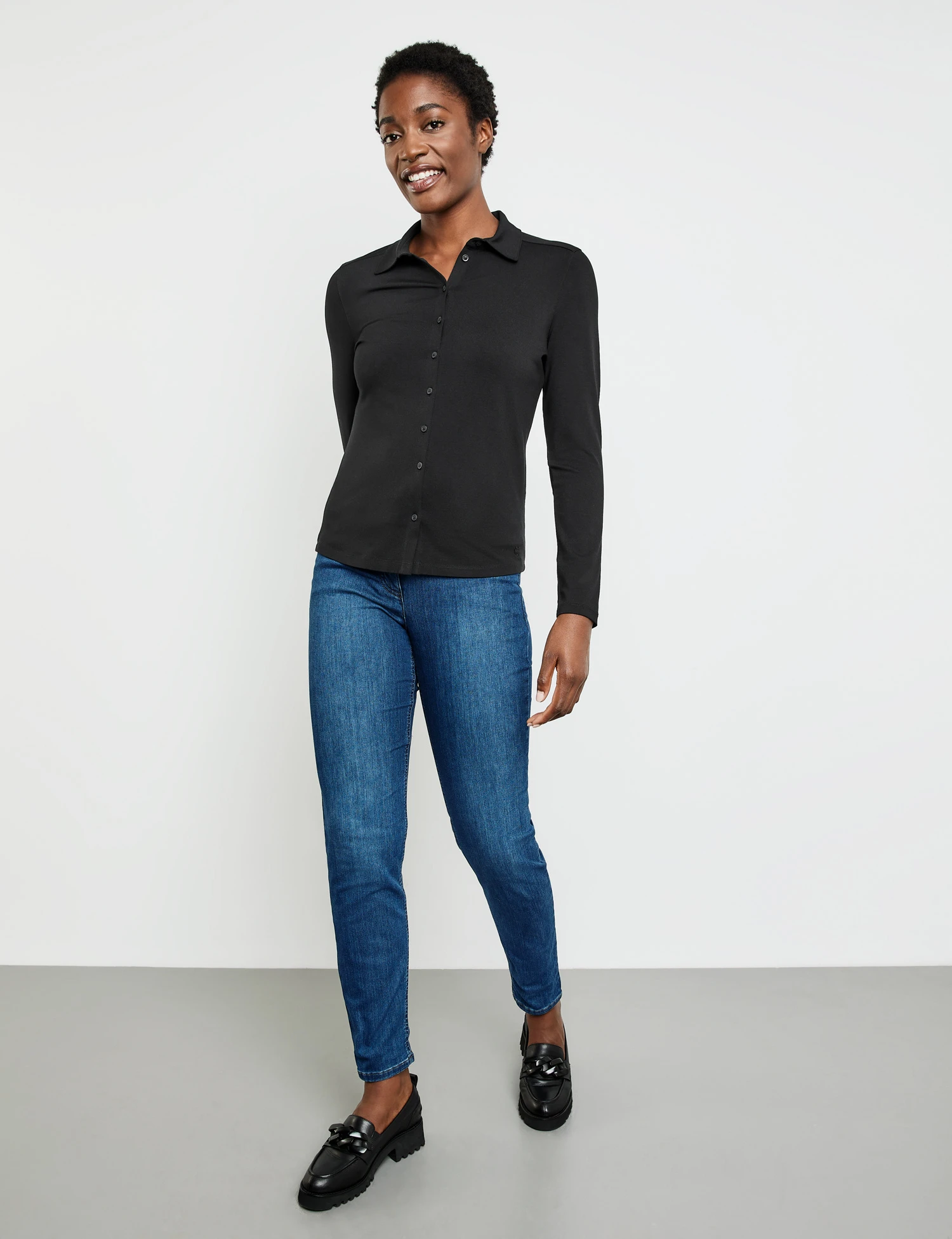 Gerry Weber Langarm Poloshirt Mit Durchgehender Knopfleiste 7 Gerry Weber Langarm Poloshirt Mit Durchgehender Knopfleiste – Bild 5