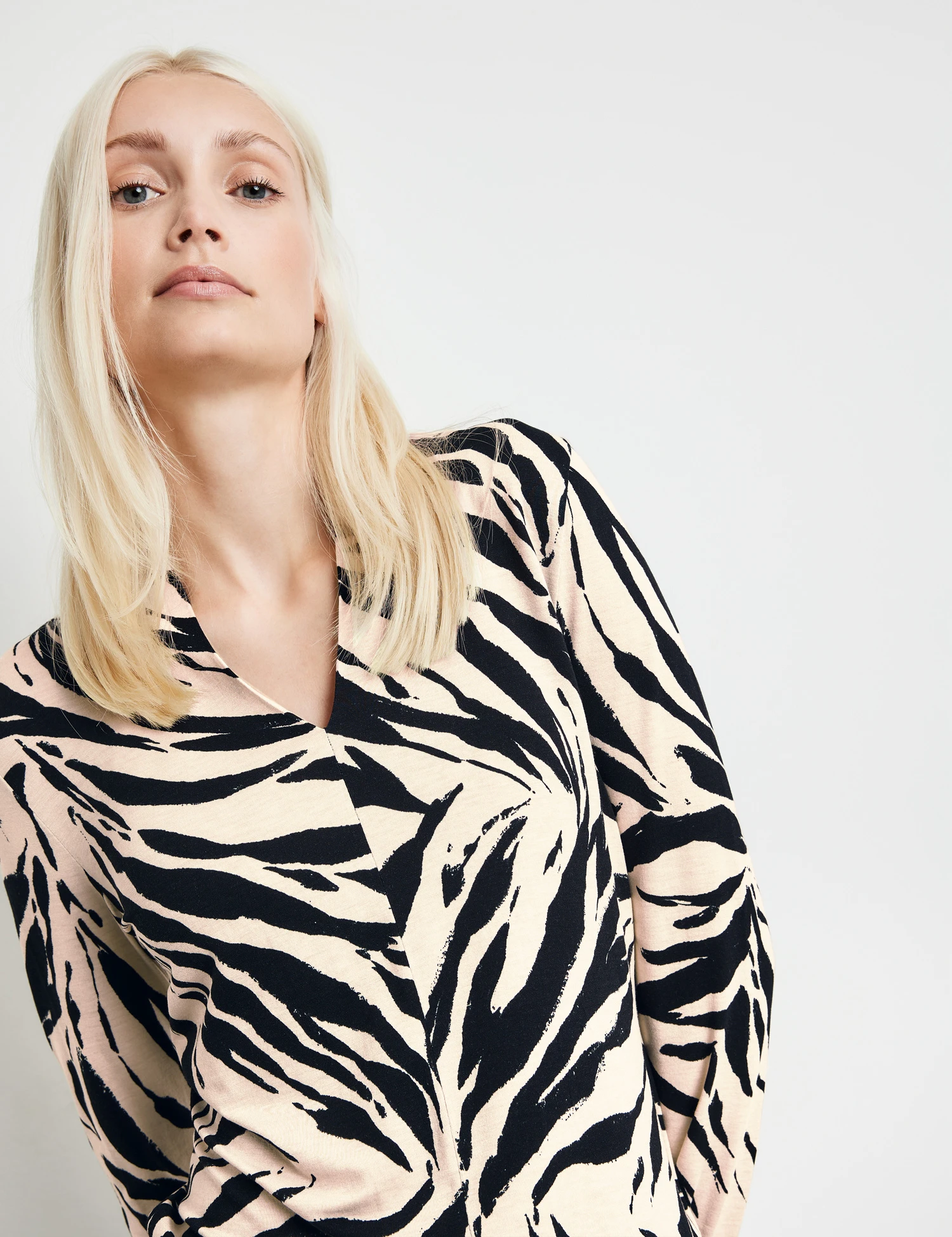 Taifun Langarmshirt Mit Animal-Print 6 Taifun Langarmshirt Mit Animal-Print – Bild 4