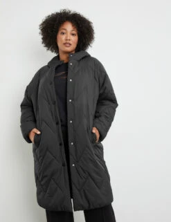 Leichter Steppmantel Mit Kapuze