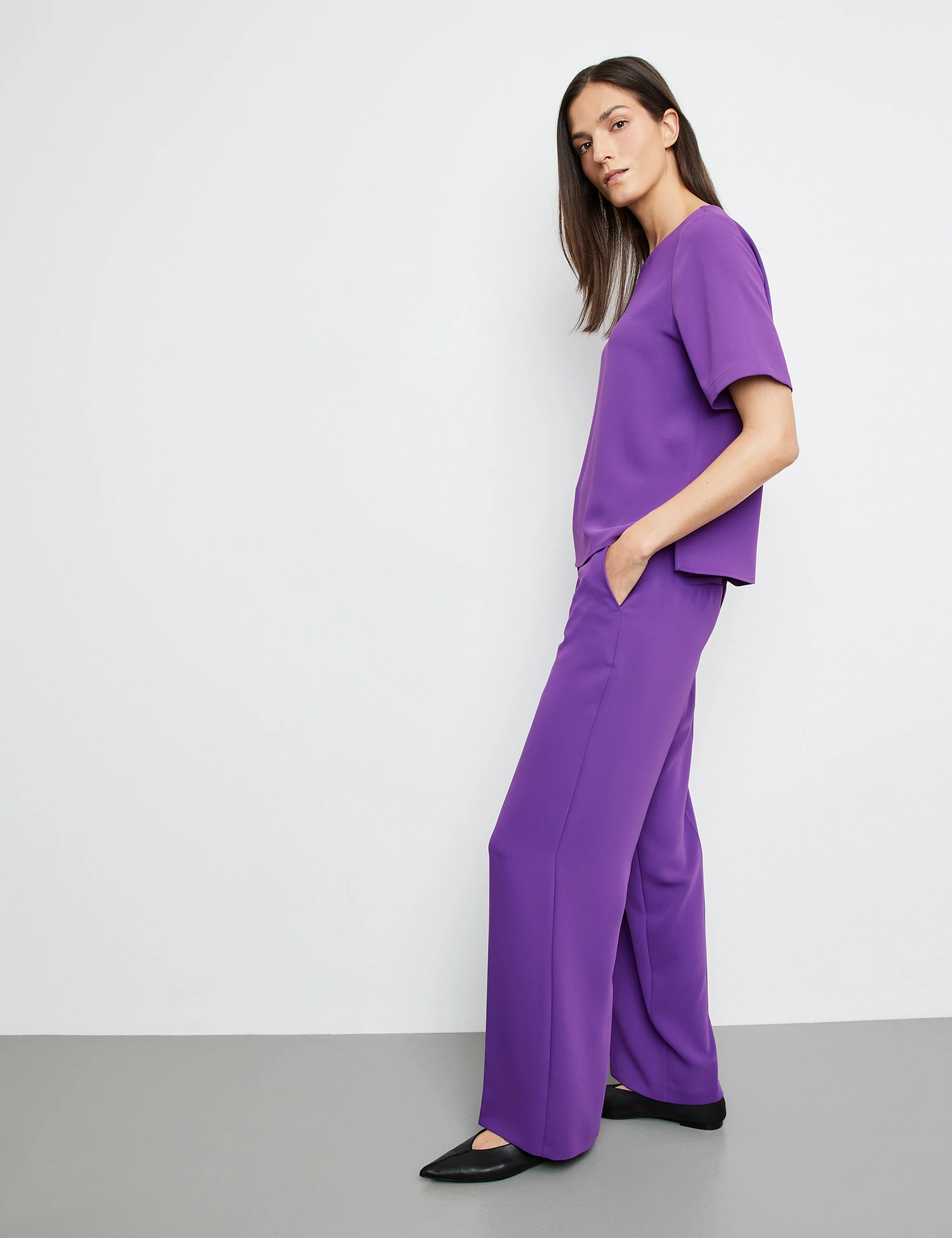 Gerry Weber Lockeres Blusenshirt Mit Seitenschlitzen 7 Gerry Weber Lockeres Blusenshirt Mit Seitenschlitzen – Bild 5