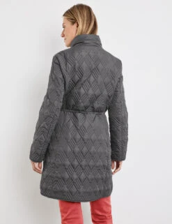 Gerry Weber Mantel Mit Rautenmuster Und Taillen-Tunnelband -Gerry Weber Verkäufe mantel mit rautenmuster und taillen tunnelband 104