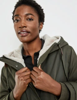 Gerry Weber Mantel Mit Taillen-Tunnelband Und Kunstfell-Besatz -Gerry Weber Verkäufe mantel mit taillen tunnelband und kunstfell besatz 100