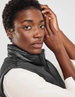 Gerry Weber Modische Steppweste Mit Stehkragen -Gerry Weber Verkäufe modische steppweste mit stehkragen 100