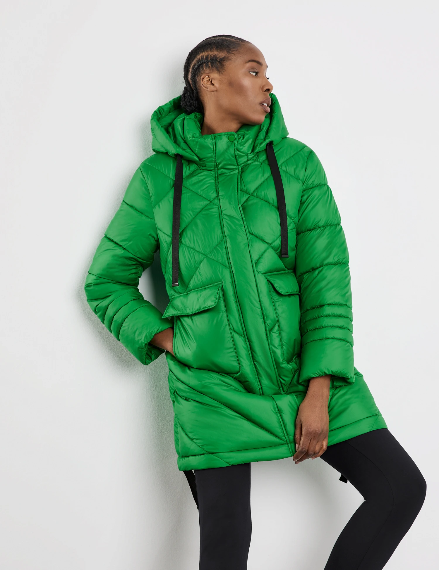 Gerry Weber Modischer Mantel Mit Großen Aufgesetzten Taschen 7 Gerry Weber Modischer Mantel Mit Großen Aufgesetzten Taschen – Bild 5