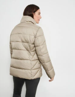 Gerry Weber Outdoorjacke Mit Abnehmbarer Kapuze Und 2-Wege-Reißverschlusss -Gerry Weber Verkäufe outdoorjacke mit abnehmbarer kapuze und 2 wege reissverschlusss 104