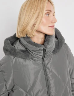 Gerry Weber Outdoorjacke Mit Fake-Fur-Details Und 2-Wege-Reißverschluss 12 Gerry Weber Outdoorjacke Mit Fake-Fur-Details Und 2-Wege-Reißverschluss -Gerry Weber Verkäufe outdoorjacke mit fake fur details und 2 wege reissverschluss 100