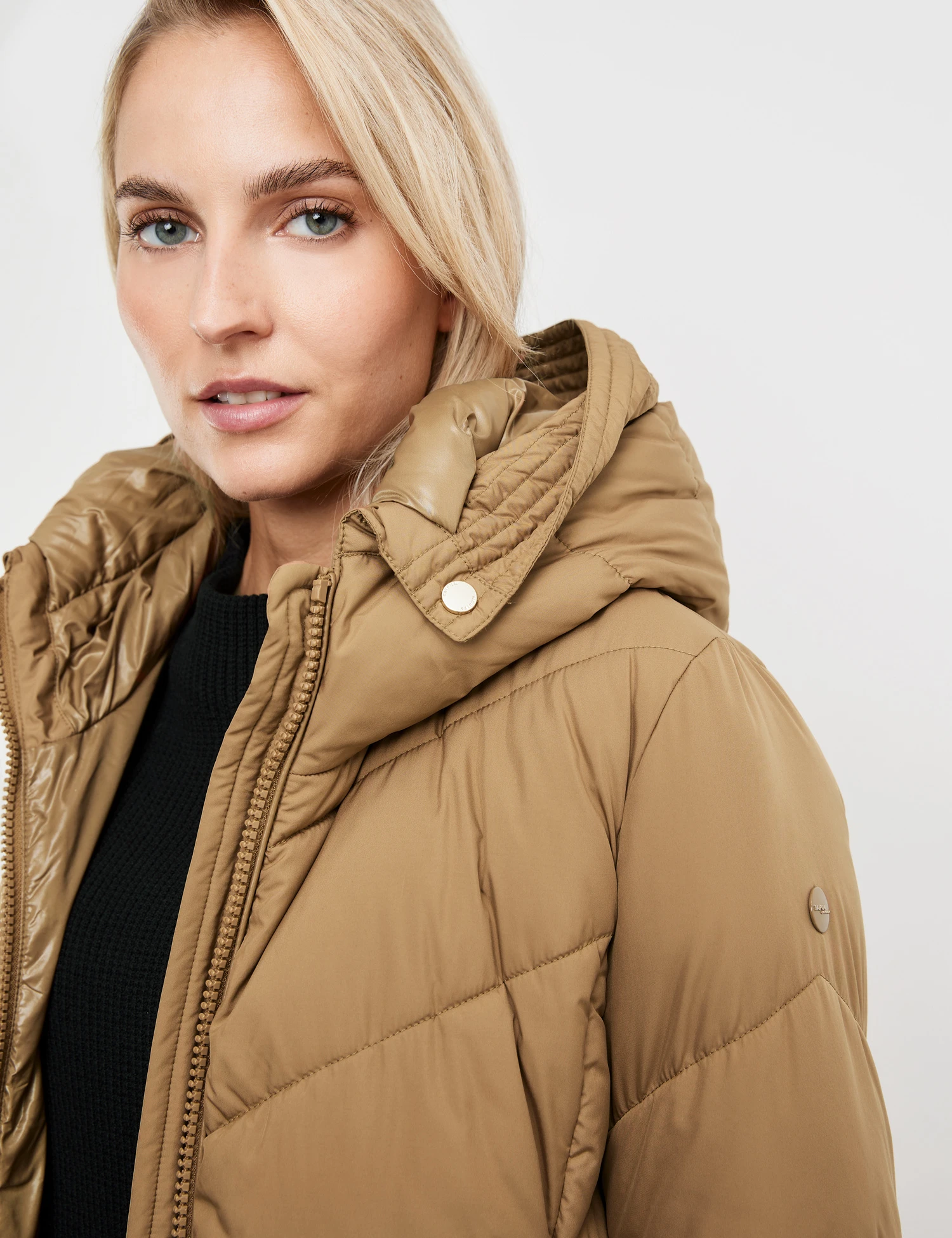 Taifun Outdoorjacke Mit Rückseitigem Tunnelzug 7 Taifun Outdoorjacke Mit Rückseitigem Tunnelzug – Bild 5