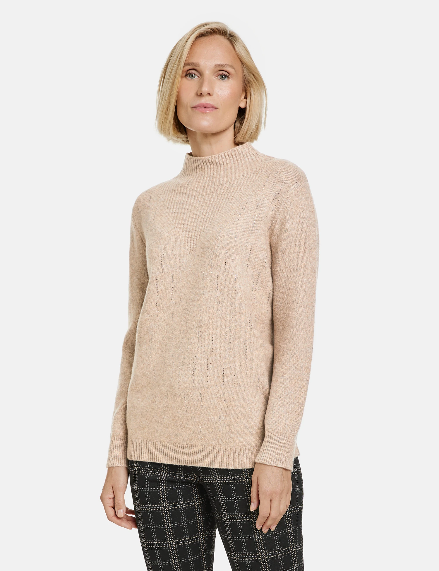 Gerry Weber Pullover Aus Feinstrick Mit Steinchendekor 9 Gerry Weber Pullover Aus Feinstrick Mit Steinchendekor – Bild 7