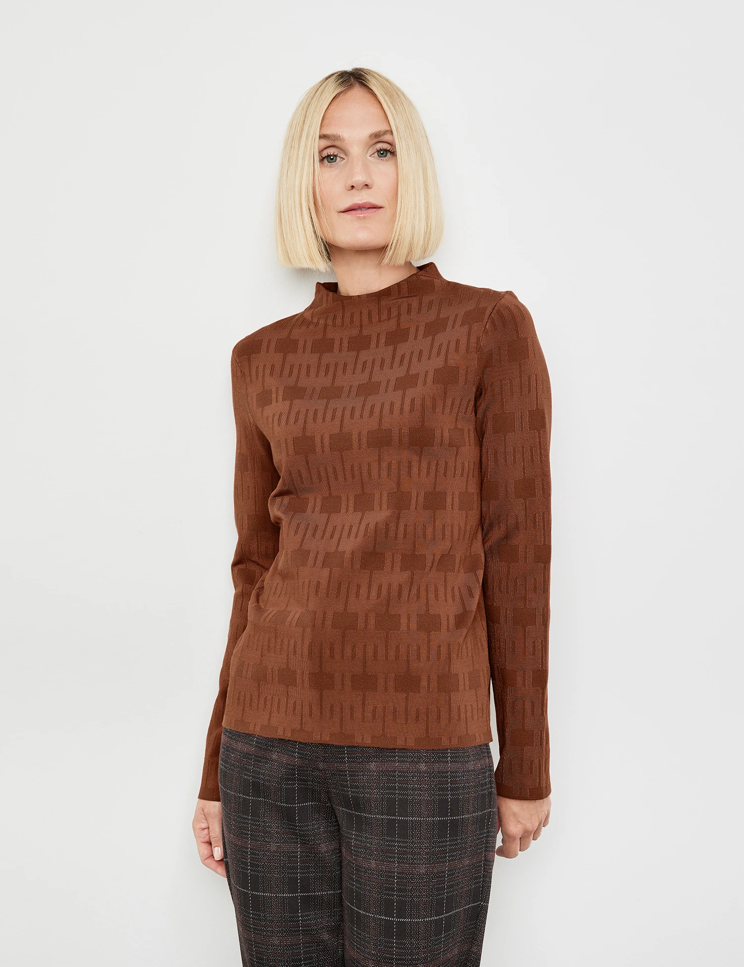 Gerry Weber Pullover Mit Kurzem Stehkragen Und Jacquard-Muster 3 Gerry Weber Pullover Mit Kurzem Stehkragen Und Jacquard-Muster