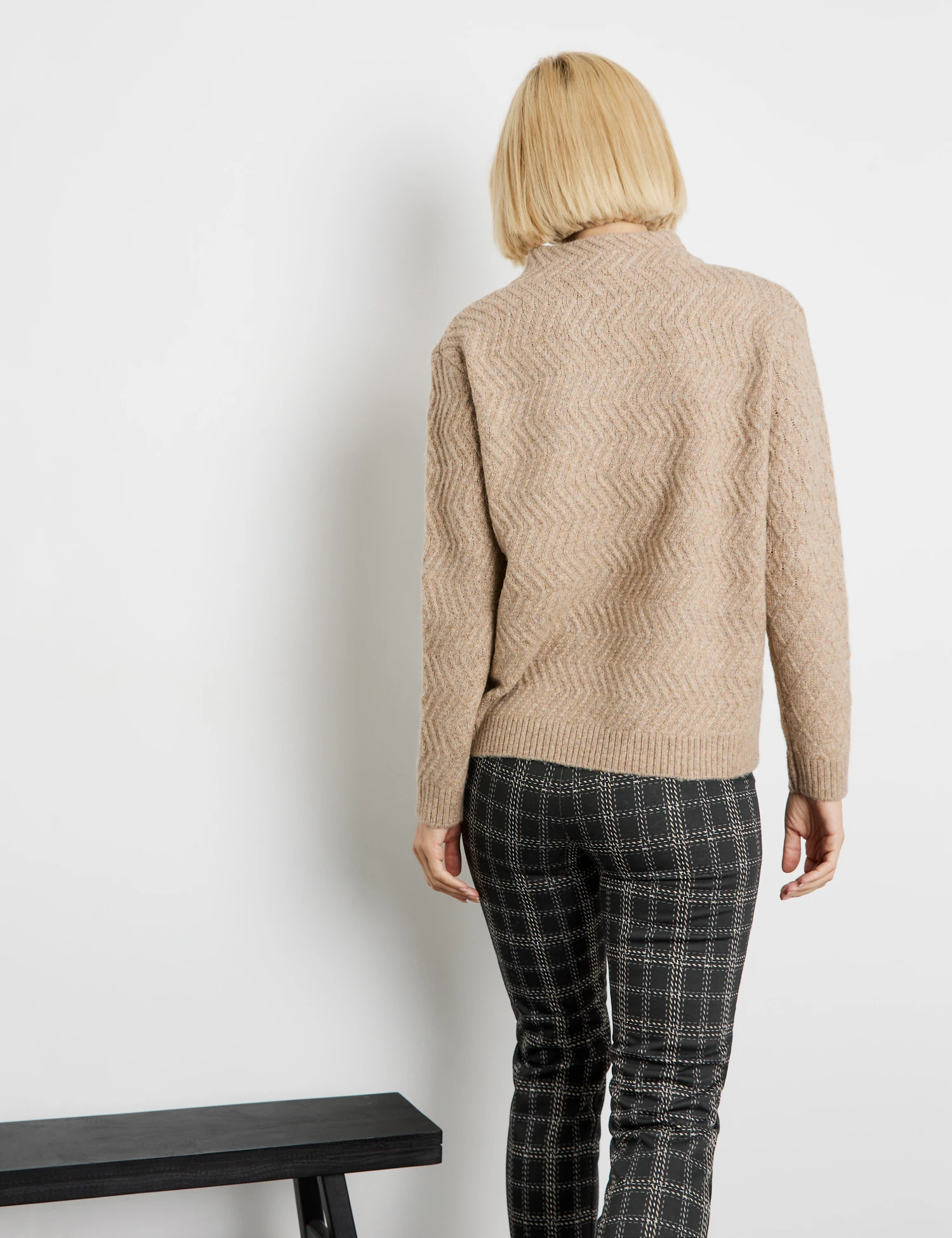 Gerry Weber Pullover Mit Turtleneck Und Strick-Muster 8 Gerry Weber Pullover Mit Turtleneck Und Strick-Muster – Bild 6