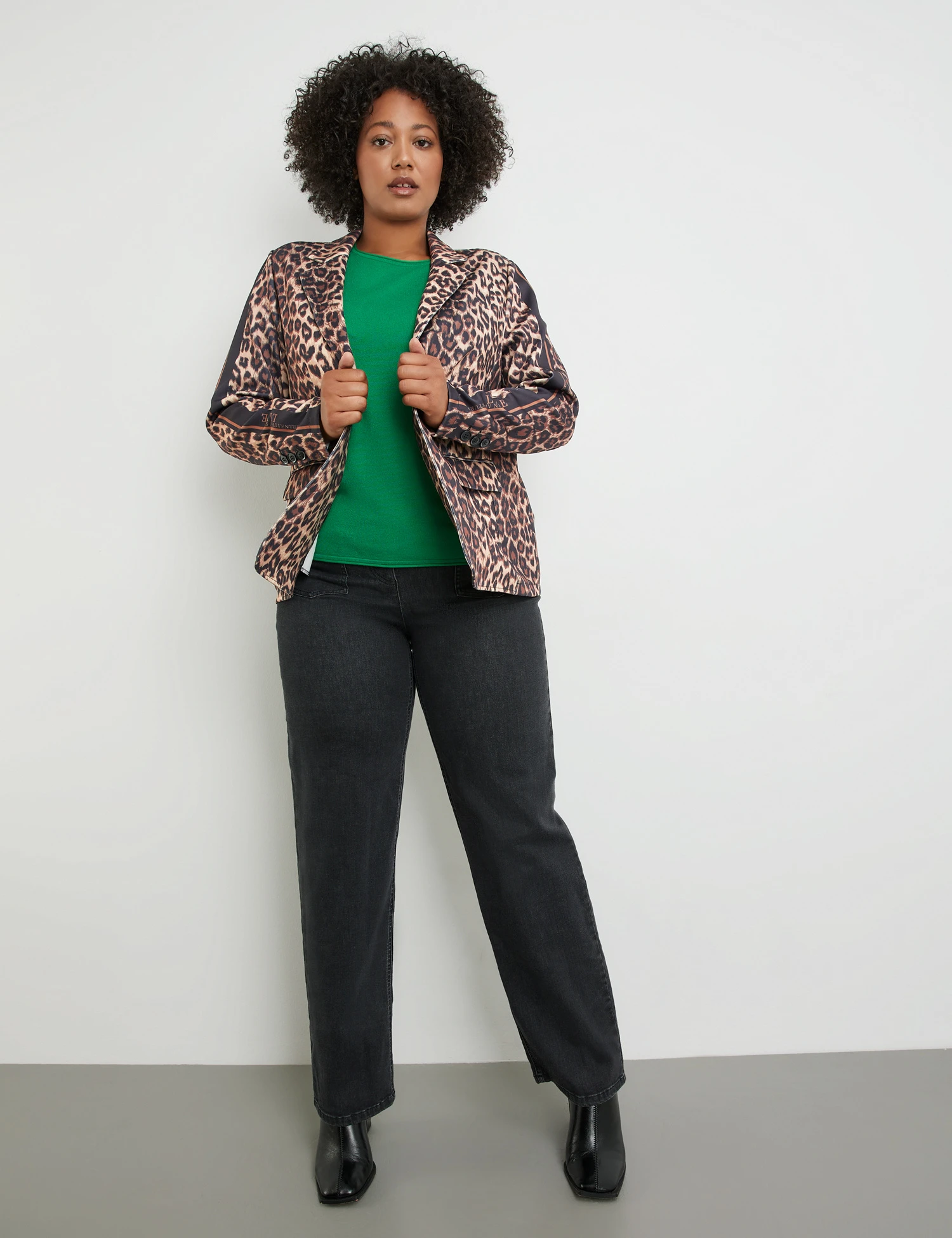 Scuba-Blazer Mit Leo-Dessin 7 Scuba-Blazer Mit Leo-Dessin – Bild 5