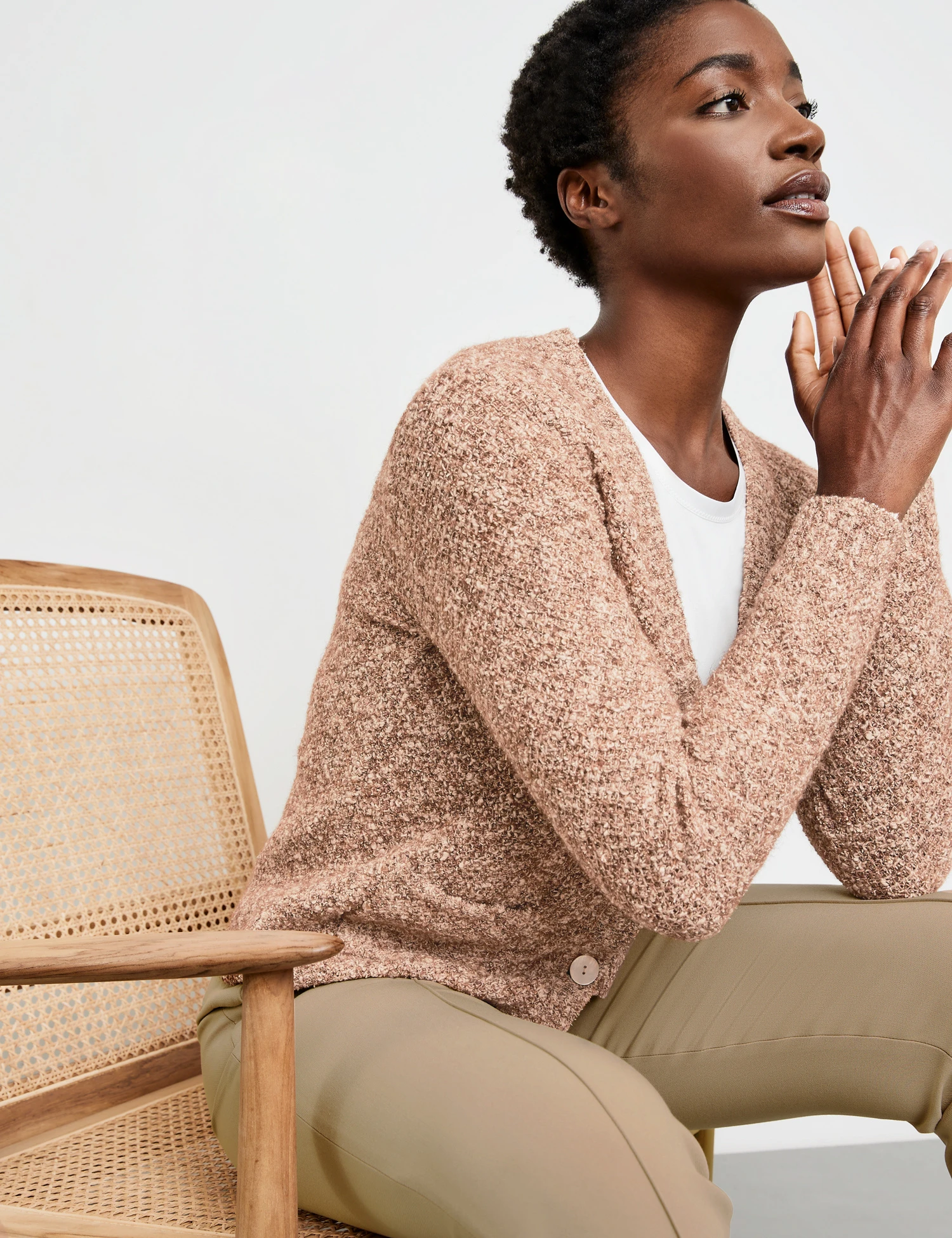 Gerry Weber Strickjacke In Bouclé-Optik 7 Gerry Weber Strickjacke In Bouclé-Optik – Bild 5