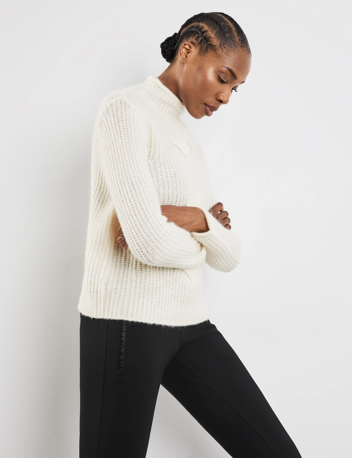 Gerry Weber Strickpullover Mit Stehkragen Und Zopfmuster 7 Gerry Weber Strickpullover Mit Stehkragen Und Zopfmuster – Bild 5