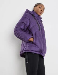 Gerry Weber Stylische Outdoorjacke Mit Abnehmbarer Kapuze -Gerry Weber Verkäufe stylische outdoorjacke mit abnehmbarer kapuze 102