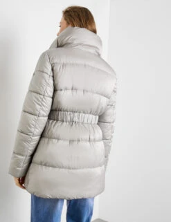 Taifun Taillierte Steppjacke Mit Volumenkragen 14 Taifun Taillierte Steppjacke Mit Volumenkragen -Gerry Weber Verkäufe taillierte steppjacke mit volumenkragen 104