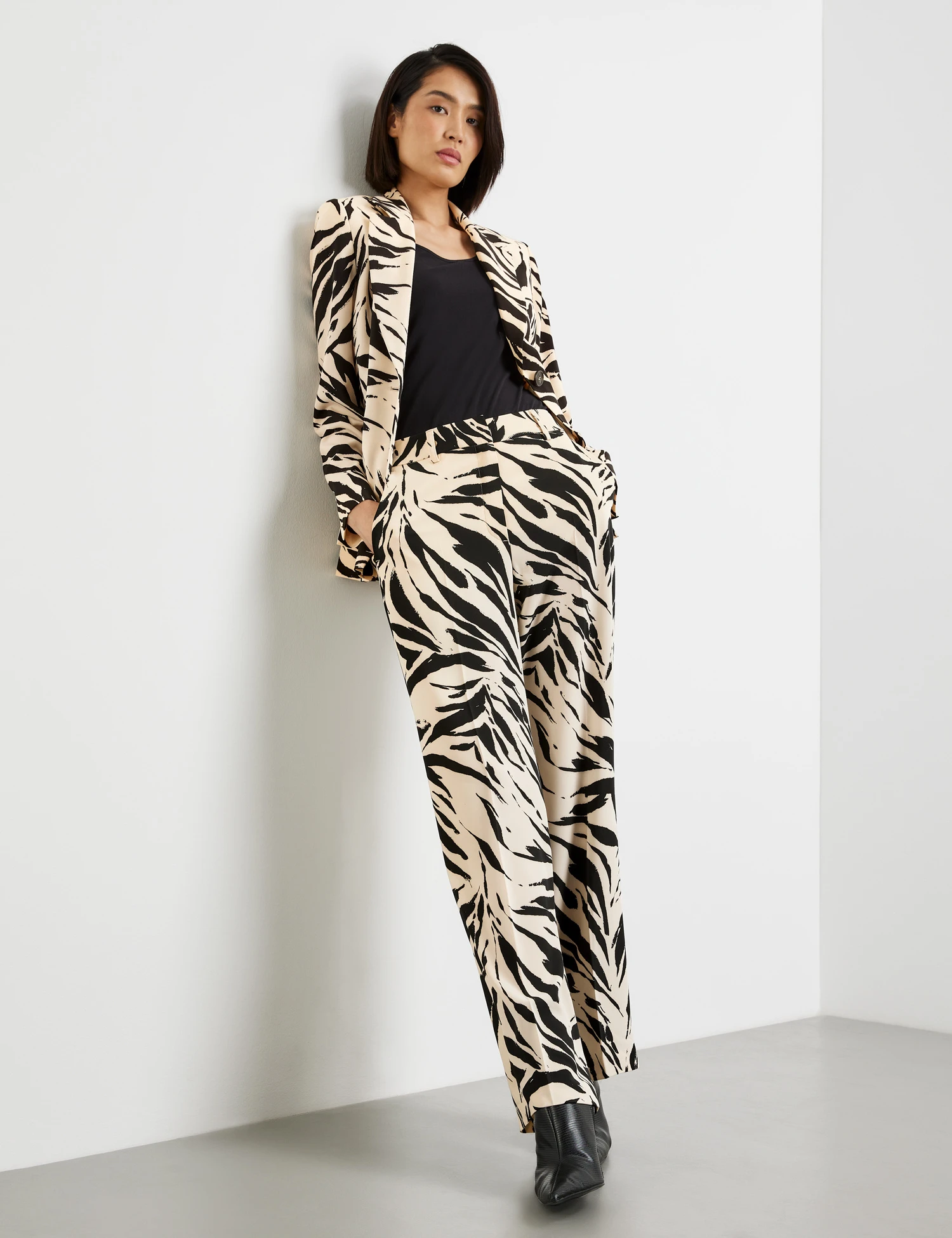 Taifun Taillierter Blazer Mit Print 7 Taifun Taillierter Blazer Mit Print – Bild 5