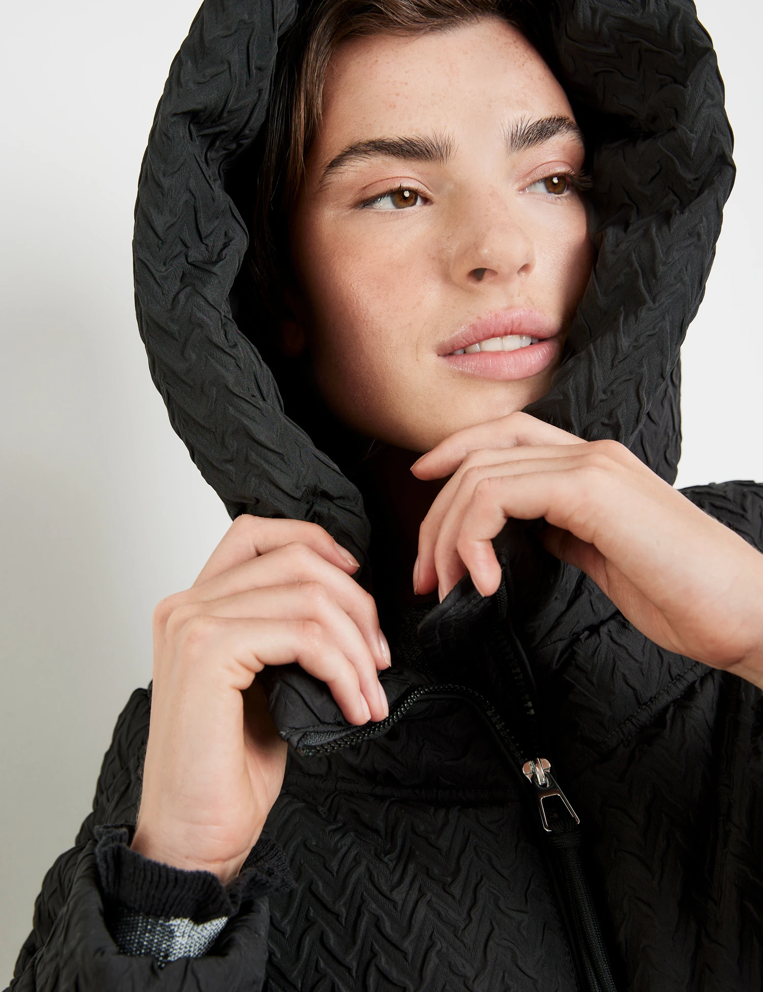 Taifun Warme Steppjacke Mit Kapuze 6 Taifun Warme Steppjacke Mit Kapuze – Bild 4