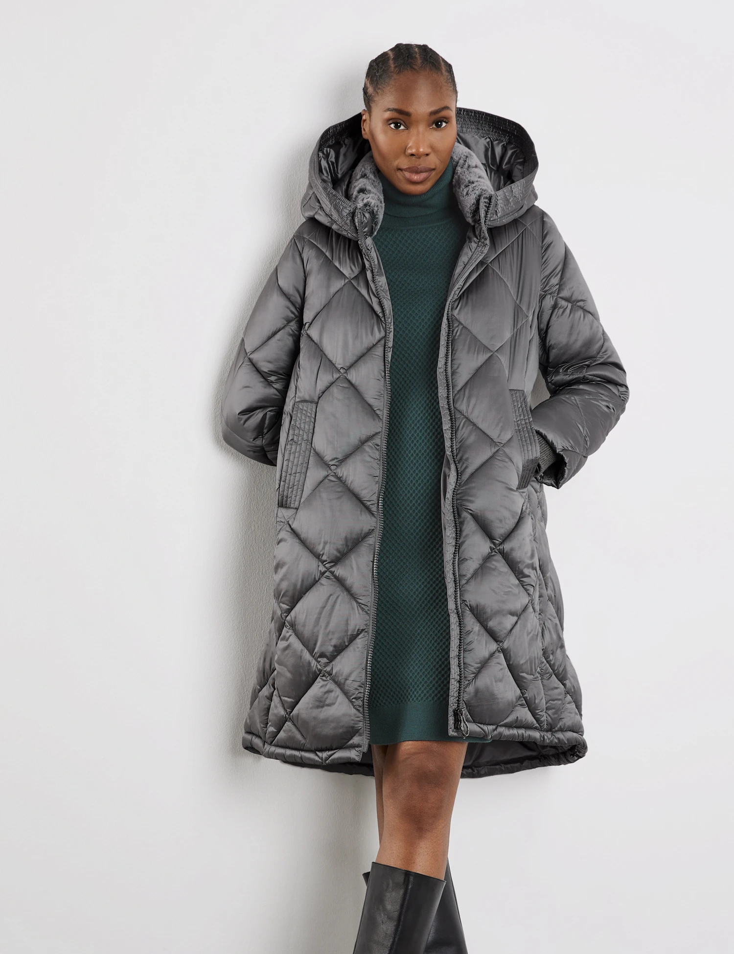 Gerry Weber Wattierter Mantel Mit Großer Kapuze Und Fake Fur 3 Gerry Weber Wattierter Mantel Mit Großer Kapuze Und Fake Fur