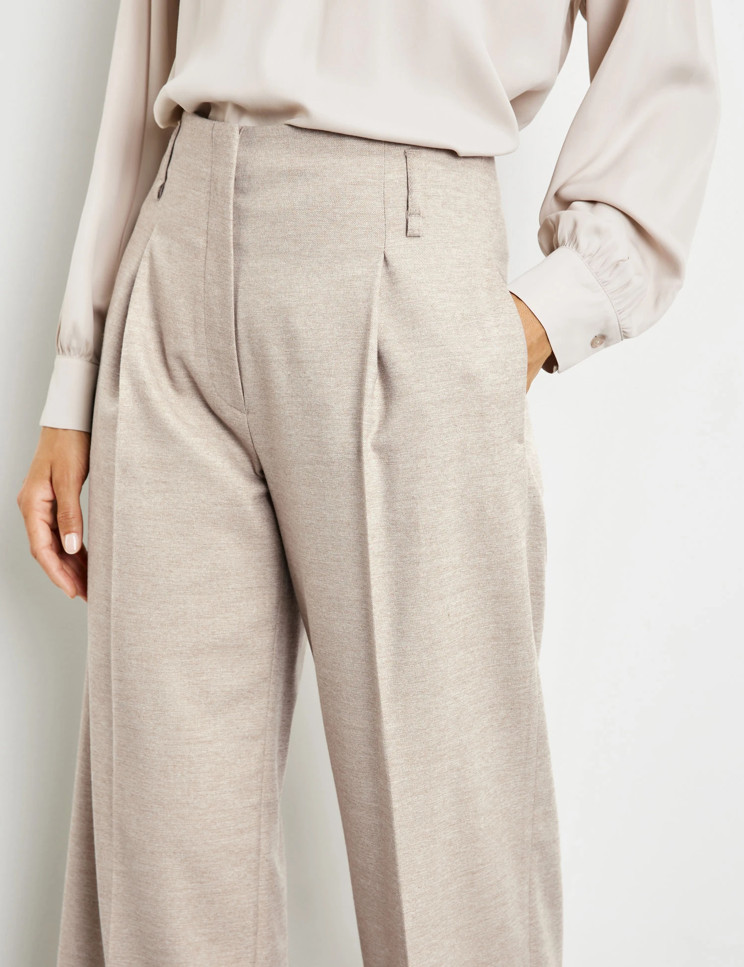 Gerry Weber Weite Hose Mit Bundfalten 6 Gerry Weber Weite Hose Mit Bundfalten – Bild 4